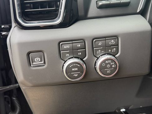 New 2026 GMC Sierra 1500 Denali Ultimate w/ LPO, Black Badging Package AWD/4WD image 14