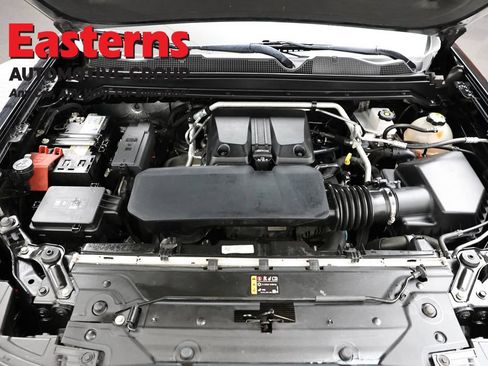 Used 2023 Chevrolet Colorado LT w/ LT Convenience Package AWD/4WD image 7