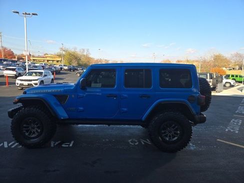 Used 2025 Jeep Wrangler Unlimited Rubicon 392 image 8