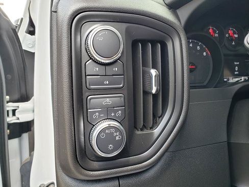 Used 2024 GMC Sierra 2500 Pro AWD/4WD image 16
