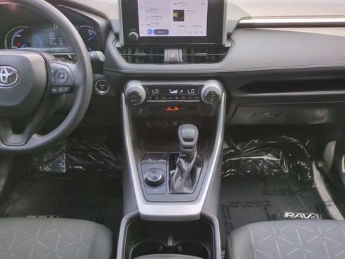Certified 2023 Toyota RAV4 XLE w/ Convenience Package AWD/4WD image 18