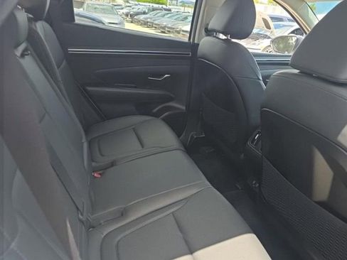 Used 2023 Hyundai Tucson SEL w/ Convenience Package FWD image 3