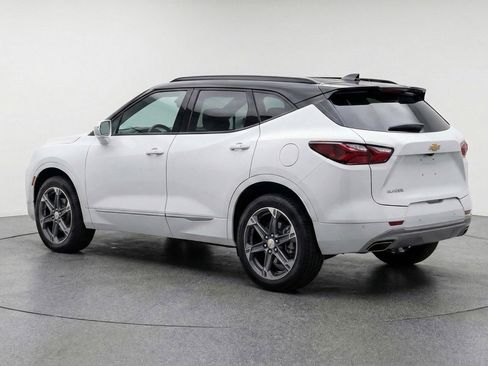 Used 2025 Chevrolet Blazer LT FWD image 6