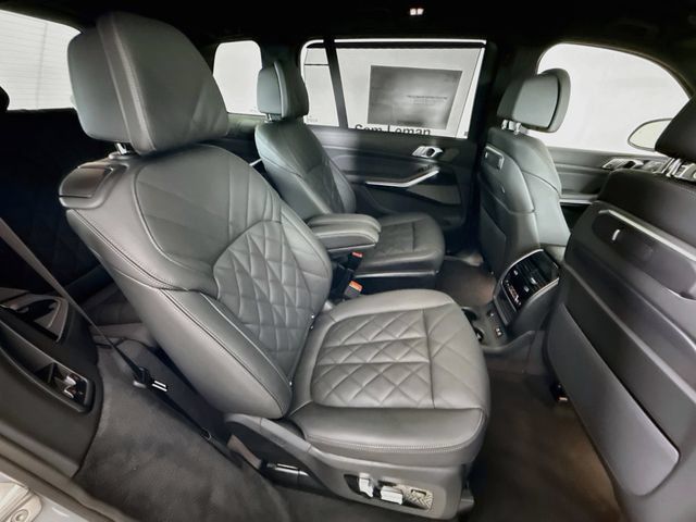 New 2027 BMW X7 xDrive40i w/ M Sport Package AWD/4WD image 30