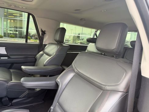 Used 2025 Ford Expedition Max Active image 12