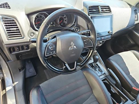 Used 2024 Mitsubishi Outlander Sport AWD image 2
