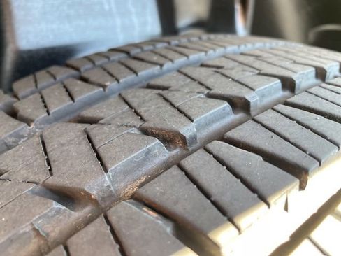 Used 2025 RAM 1500 Laramie w/ Sport Appearance Package image 7