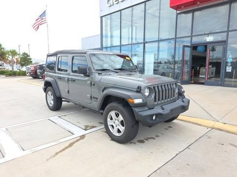 Used 2021 Jeep Wrangler Unlimited Sport image 3
