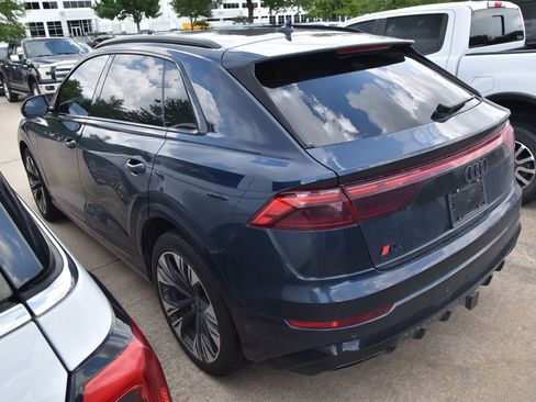 Used 2024 Audi Q8 Prestige AWD/4WD image 7