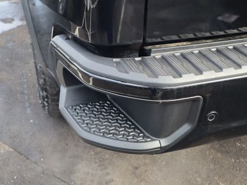 Used 2023 Chevrolet Silverado 1500 ZR2 w/ Technology Package image 14