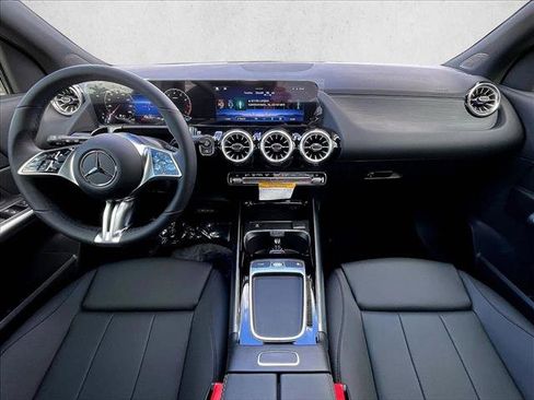 New 2026 Mercedes-Benz GLA 250 GLA 250 image 7