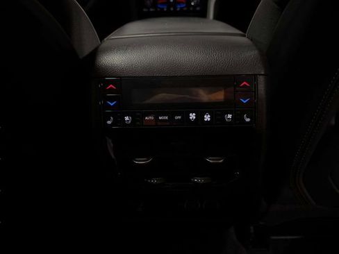 Used 2022 Jeep Grand Cherokee L Summit AWD/4WD image 19