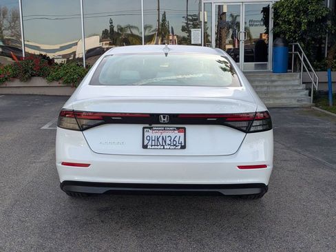 Certified 2023 Honda Accord EX image 18