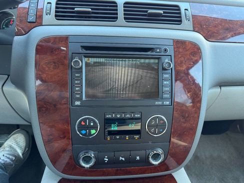 Used 2009 Chevrolet Tahoe LTZ image 27