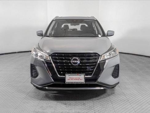 Used 2023 Nissan Kicks SV image 12