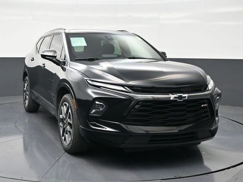 Used 2023 Chevrolet Blazer RS w/ Enhanced Convenience Package FWD image 7