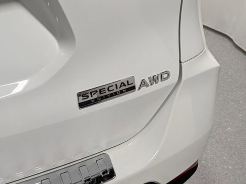Used 2019 Nissan Rogue S w/ Special Edition Package AWD/4WD image 5