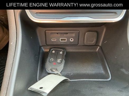 Used 2019 GMC Terrain SLT w/ GMC Pro Grade Package AWD/4WD image 20