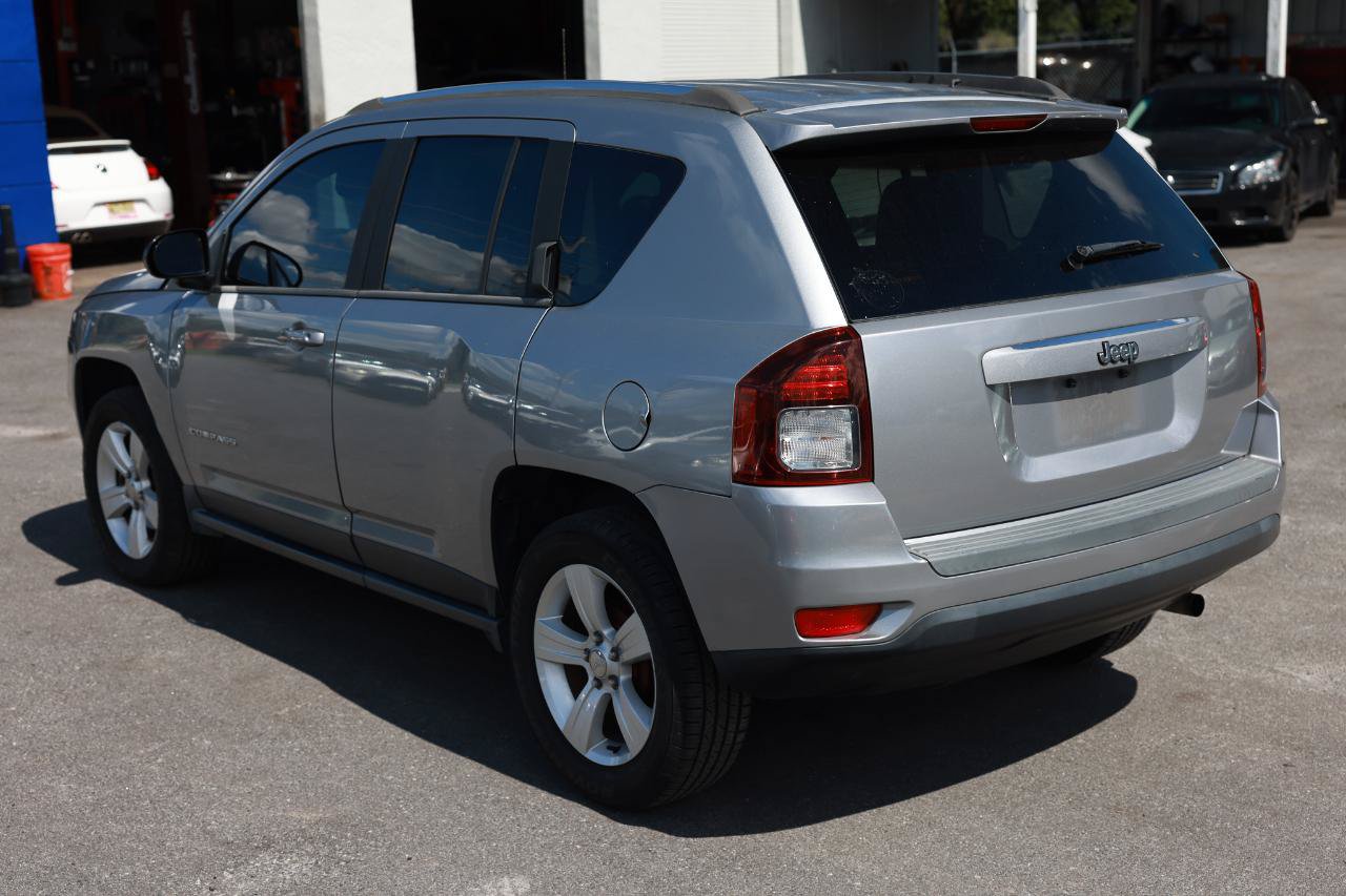 Used 2014 Jeep Compass Sport w/ Power Value Group FWD image 5