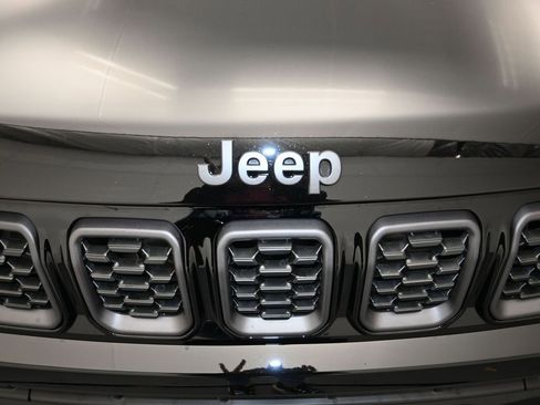 New 2026 Jeep Compass Latitude AWD/4WD image 26