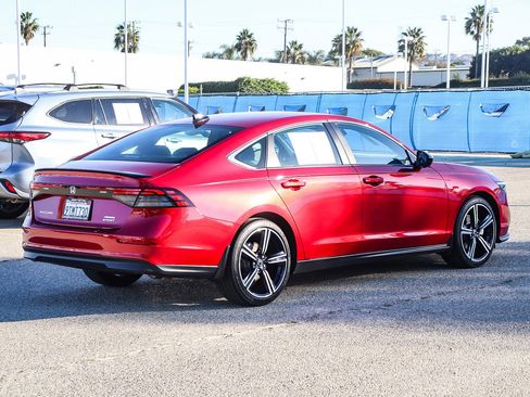 Certified 2025 Honda Accord Sport image 9