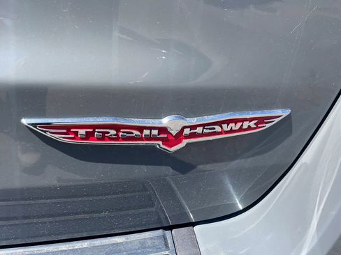 Used 2021 Jeep Grand Cherokee Trailhawk w/ Trailhawk Luxury Group AWD/4WD image 44