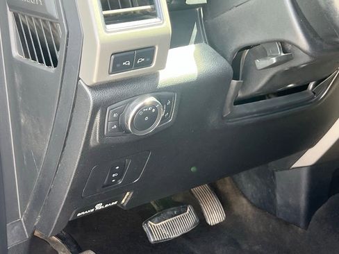 Used 2018 Ford F350 Lariat w/ Chrome Package AWD/4WD image 29