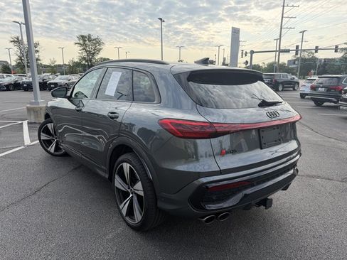 Used 2025 Audi SQ5 Premium Plus AWD/4WD image 3