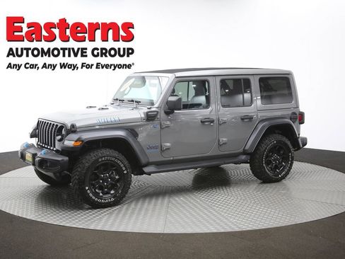 Used 2023 Jeep Wrangler Unlimited w/ Sun & Screen Package image 64