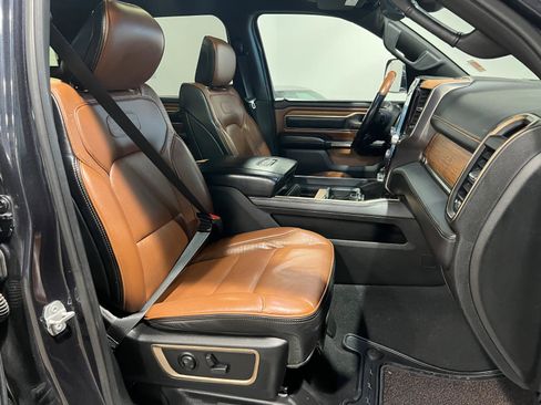 Used 2019 RAM 1500 Limited image 36