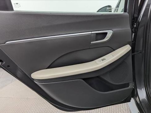 Used 2023 Hyundai Sonata SEL image 16
