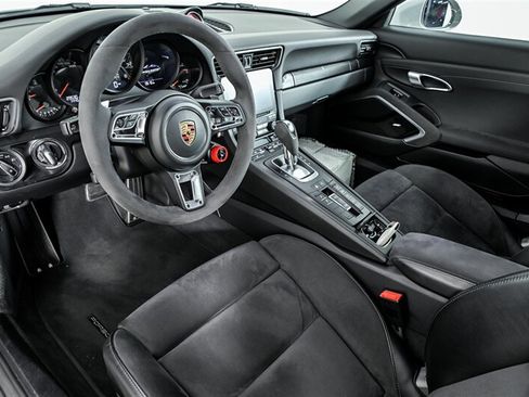 Used 2019 Porsche 911 Targa 4 GTS AWD/4WD image 15