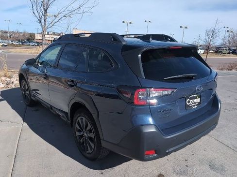 Used 2025 Subaru Outback Onyx Edition image 5