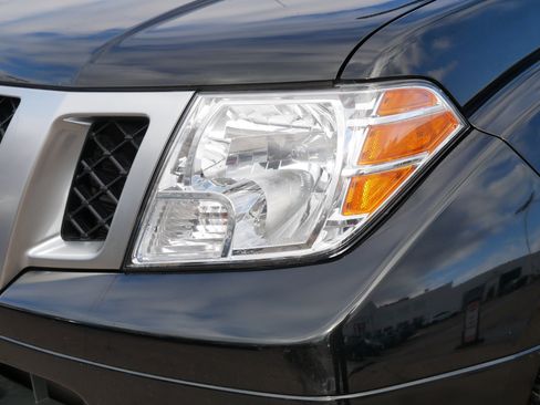 Certified 2021 Nissan Frontier PRO-4X w/ Pro-4x Utility Package image 16