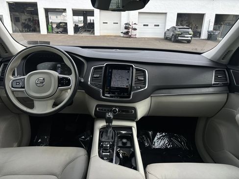 Used 2020 Volvo XC90 T6 Momentum image 19