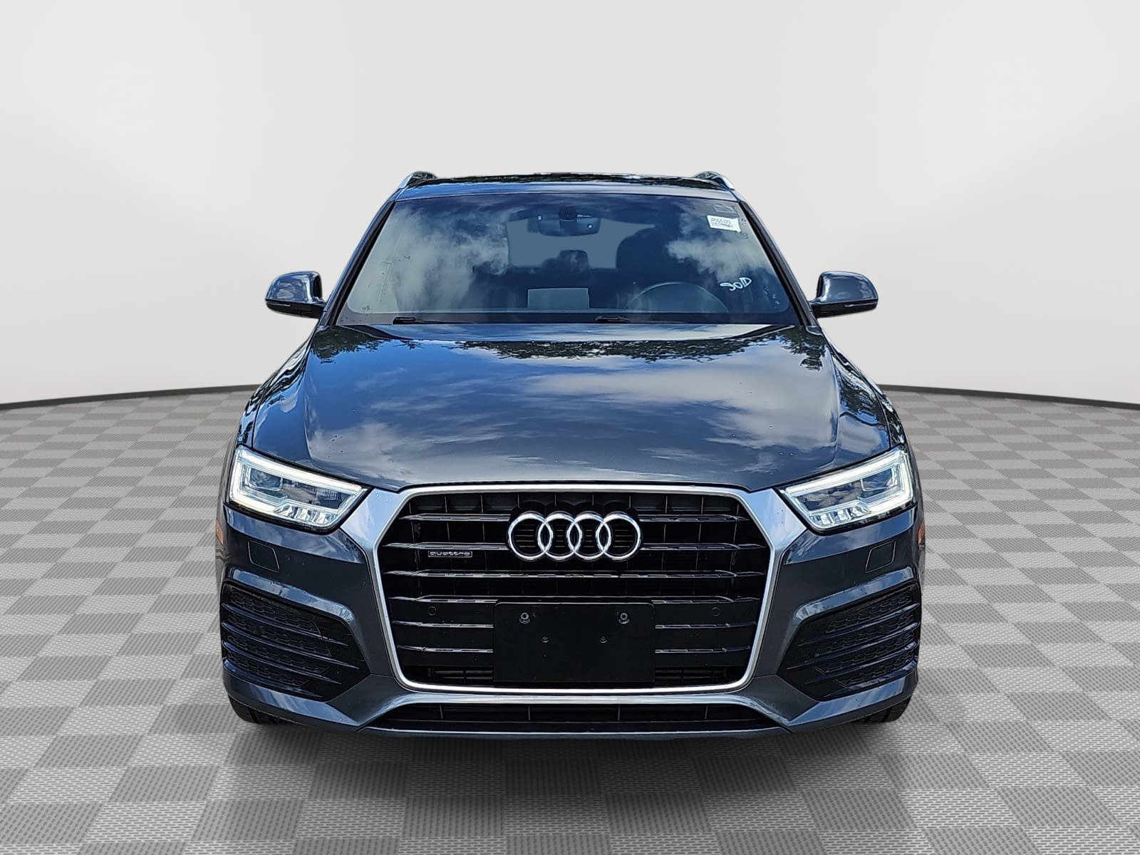 Used 2018 Audi Q3 2.0T Premium Plus w/ Premium Plus Package AWD/4WD image 3