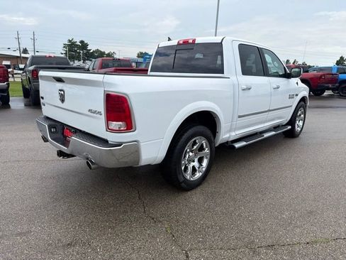 Used 2017 RAM 1500 Laramie w/ Convenience Group AWD/4WD image 5