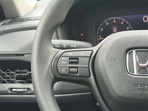 New 2025 Honda Accord LX image 22