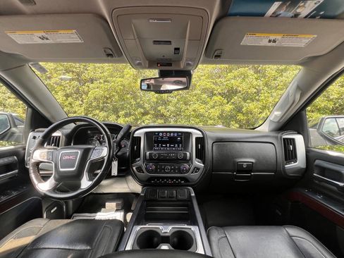 Used 2017 GMC Sierra 1500 SLT w/ SLT Premium Package AWD/4WD image 30