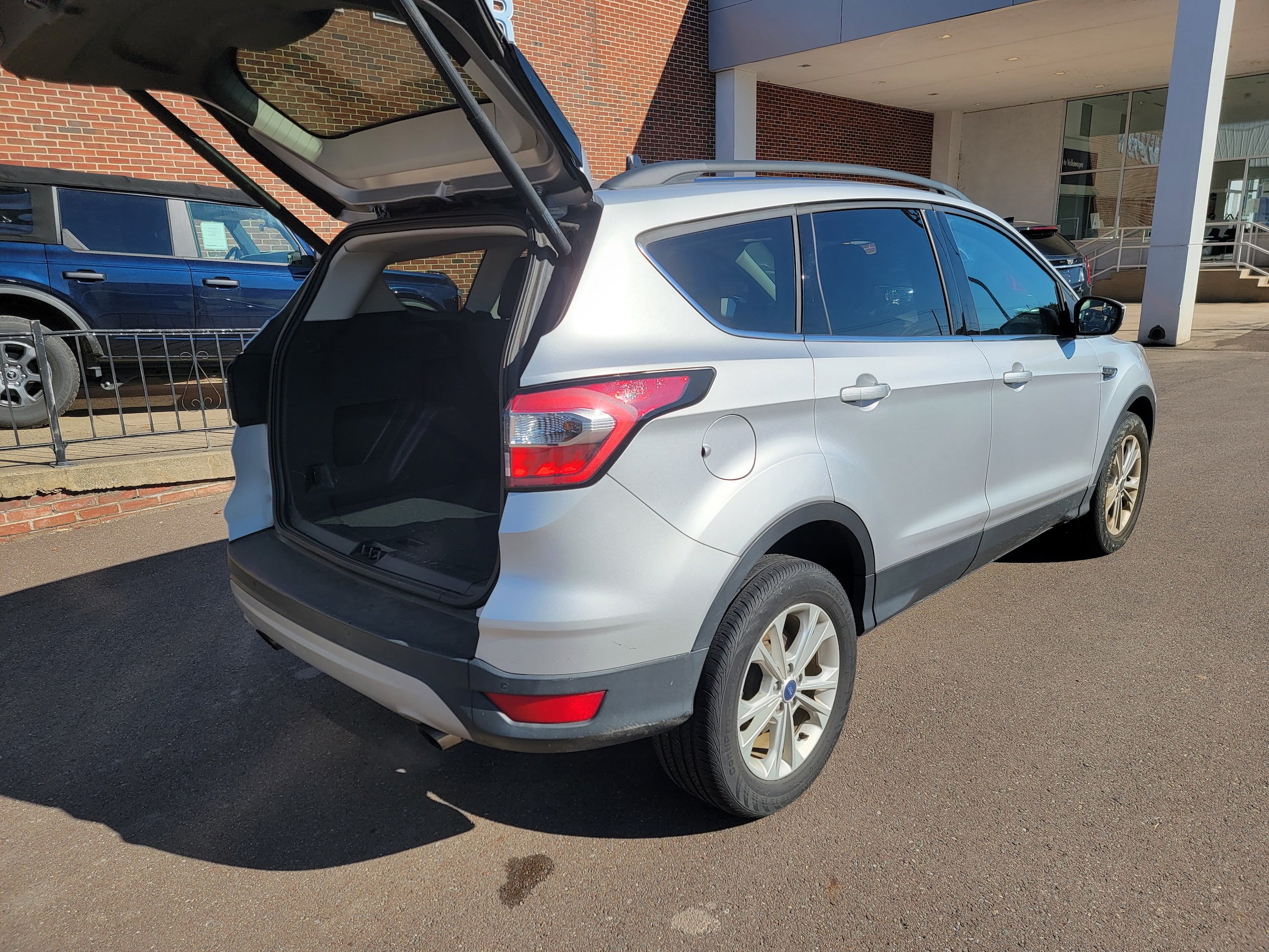 Used 2018 Ford Escape SEL AWD/4WD image 7