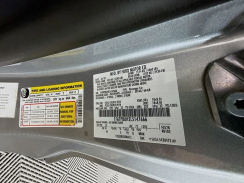 Used 2020 Ford Mustang Premium RWD image 31