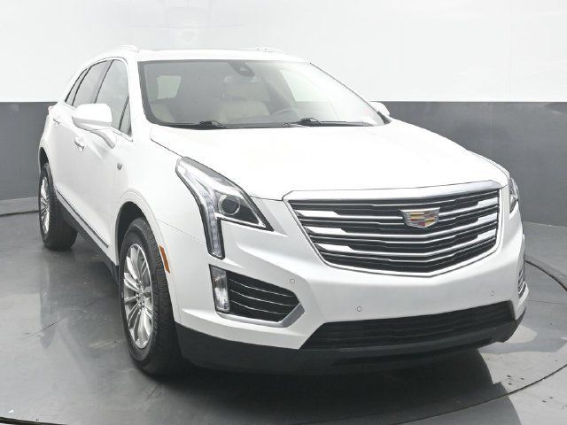 Used 2017 Cadillac XT5 Luxury w/ Driver Awareness Package AWD/4WD image 8