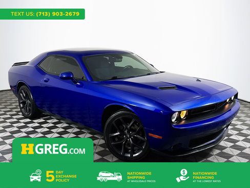 Used 2021 Dodge Challenger SXT w/ Blacktop Package image 1