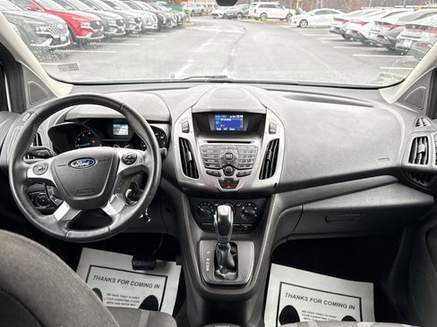 Used 2014 Ford Transit Connect XLT image 22