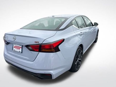 Used 2023 Nissan Altima 2.5 SR image 5