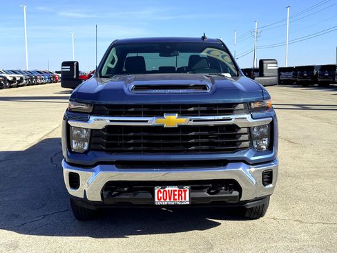 Used 2024 Chevrolet Silverado 2500 LT image 4