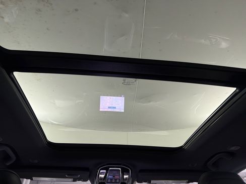 Used 2023 Jeep Grand Cherokee L Overland w/ Advanced Protech Group III image 24