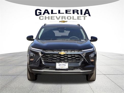 New 2026 Chevrolet Trax LT image 3