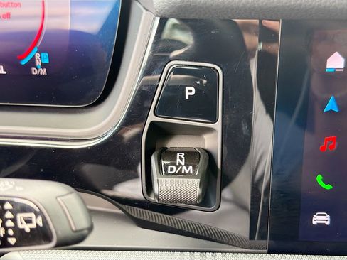 Used 2024 Porsche Cayenne image 29