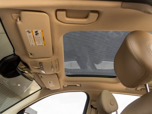 Used 2021 Mercedes-Benz GLC 300 4MATIC w/ Multimedia Package image 23